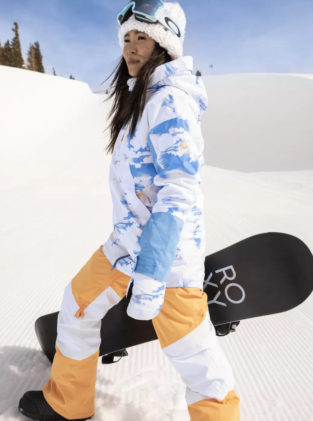 Chloe Kim | Snow Jackets | WOMEN ROXY Chloe Kim Technical Snow Jacket Azure Blue Clouds
