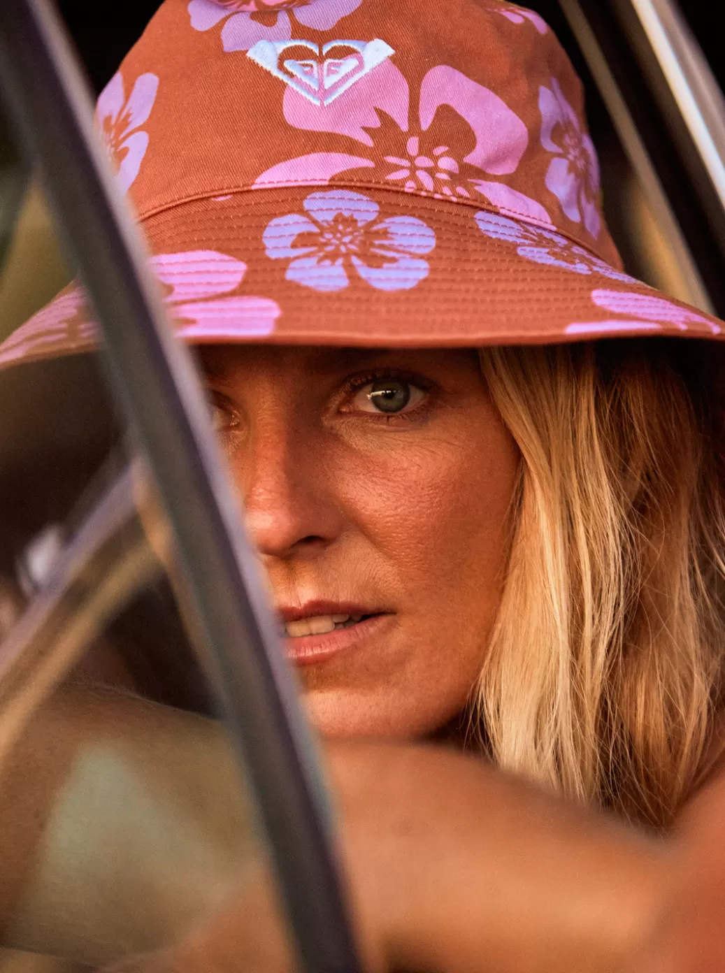 Hats | ROXY x Kate Bosworth | WOMEN ROXY Surf.Kind.Kate. Bucket Reversible Hat Sunburn Positivity Paradise